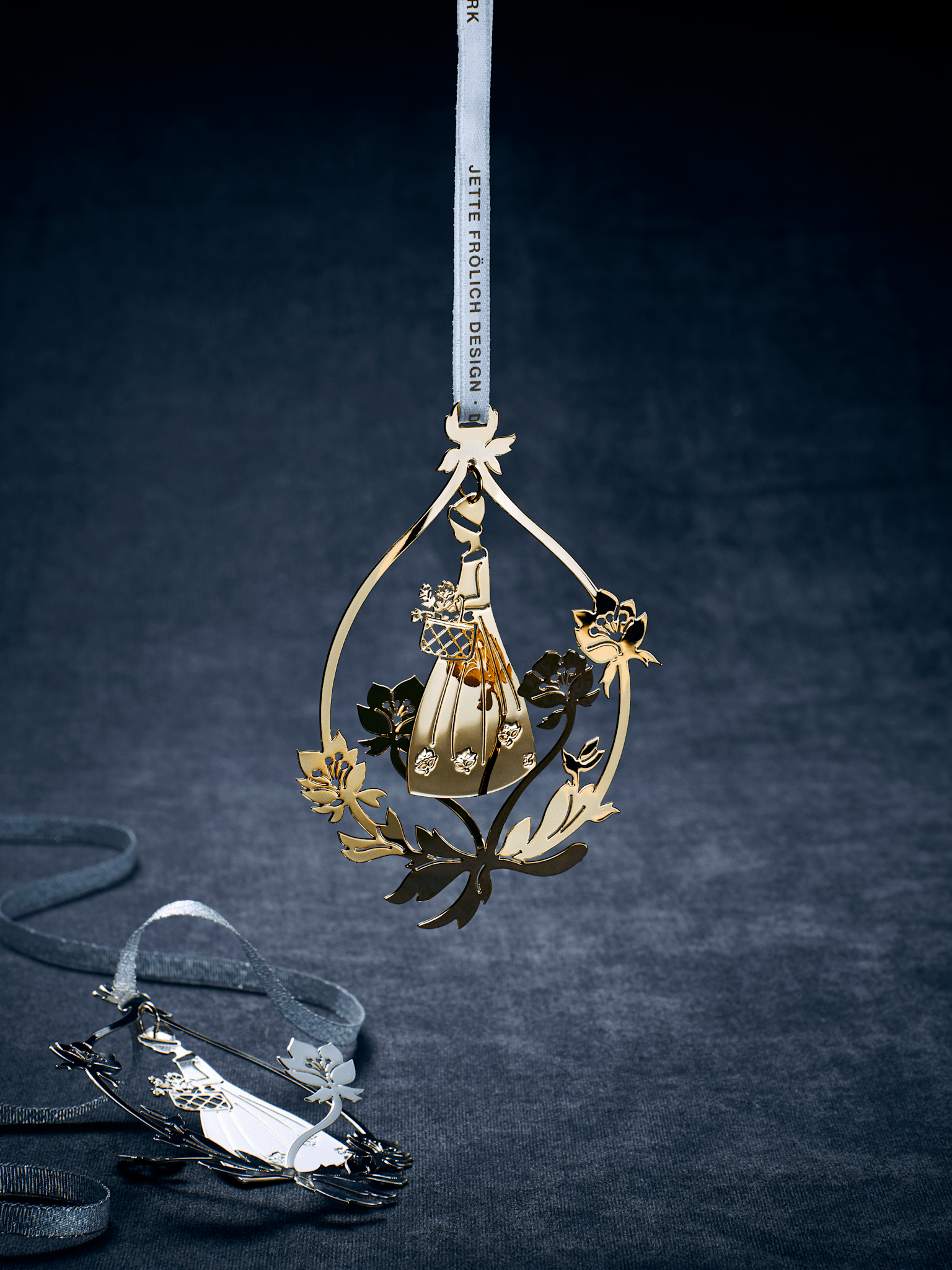 Blomsterpigen, 18 kt. Guldbelagt