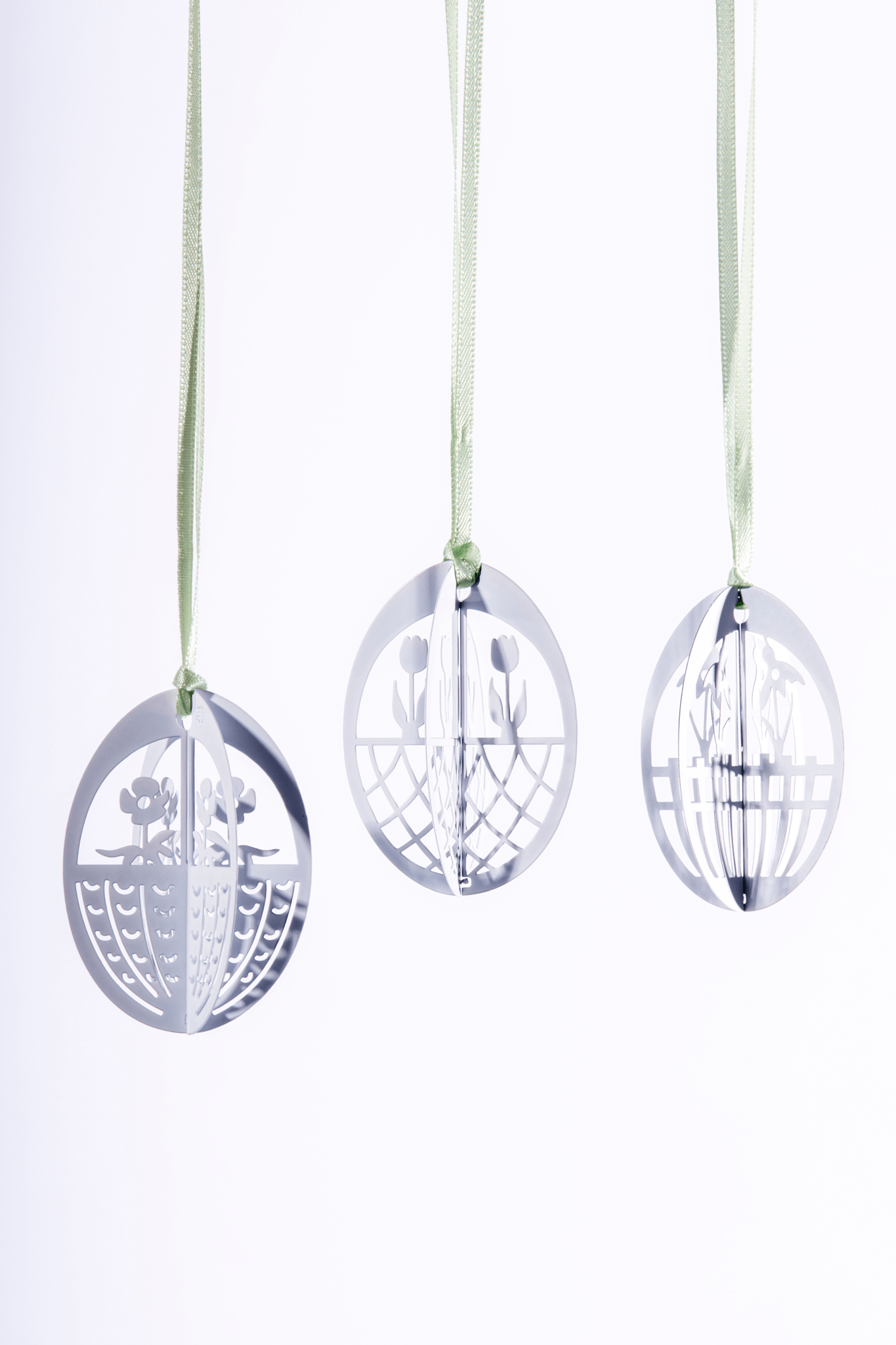 Metal Easter Eggs - 3 Designs (White)