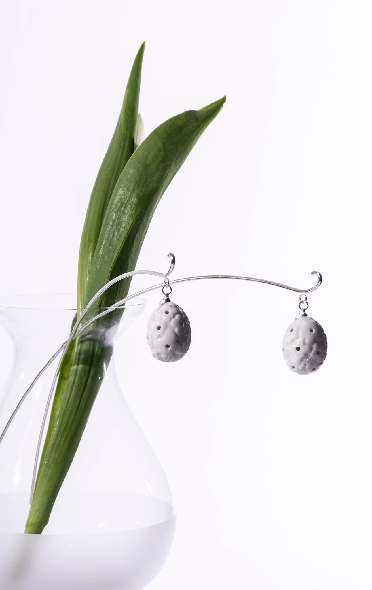 Blomsterstrå med porcelæn æg