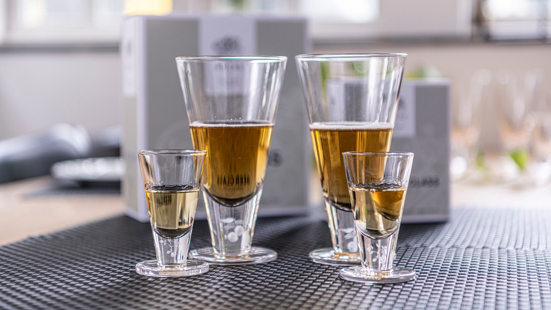 Snaps / Shot glass - Mouth blown with laser design inside the foot